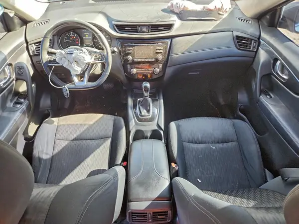 5N1AT2MT4HC818879 2017 NISSAN ROGUE - Image 8