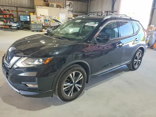 5N1AT2MT4HC819000 2017 NISSAN ROGUE - Image 1