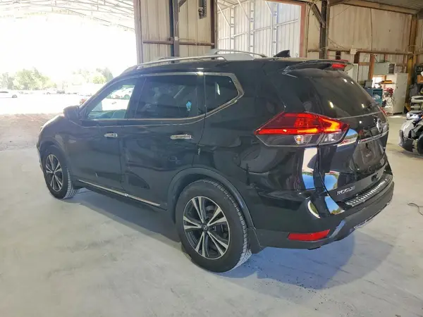 5N1AT2MT4HC819000 2017 NISSAN ROGUE - Image 2