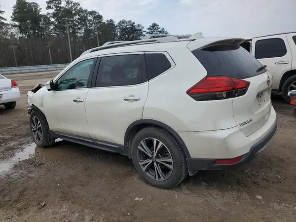 5N1AT2MT4HC827341 2017 NISSAN ROGUE - Image 2
