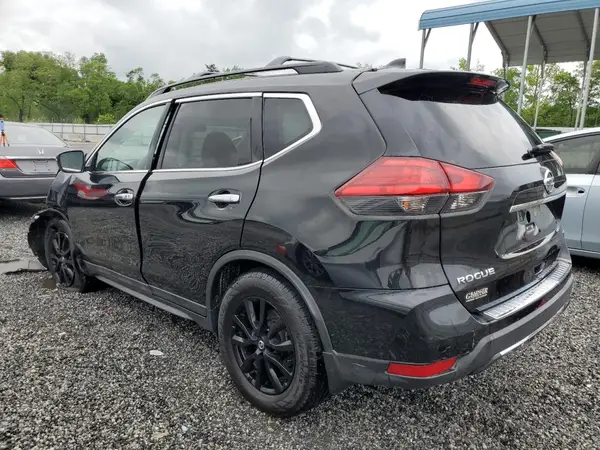 5N1AT2MT4HC827484 2017 NISSAN ROGUE - Image 2