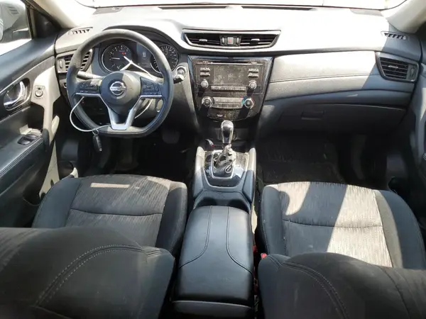 5N1AT2MT4HC839103 2017 NISSAN ROGUE - Image 8