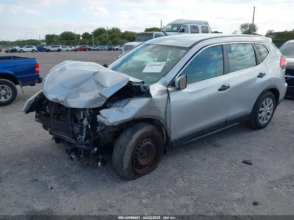 5N1AT2MT4HC844348 2017 NISSAN ROGUE - Image 2