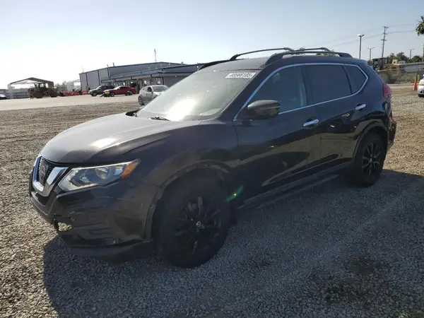 5N1AT2MT4HC844673 2017 NISSAN ROGUE - Image 1