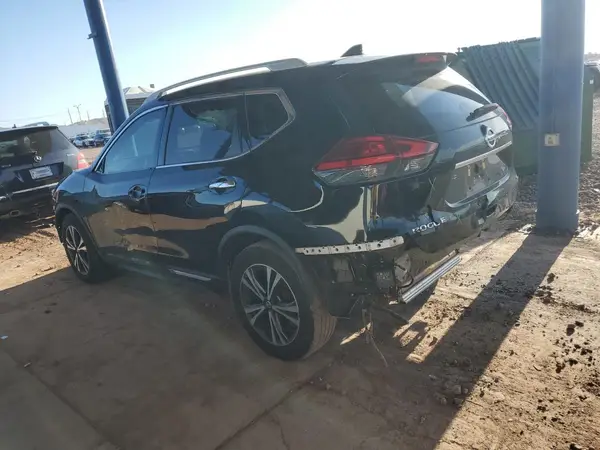 5N1AT2MT4HC849601 2017 NISSAN ROGUE - Image 2