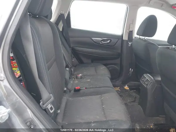 5N1AT2MT4HC852790 2017 NISSAN ROGUE - Image 8