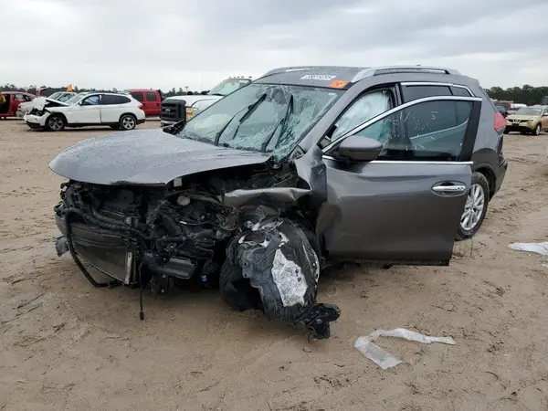 5N1AT2MT4HC857438 2017 NISSAN ROGUE - Image 1