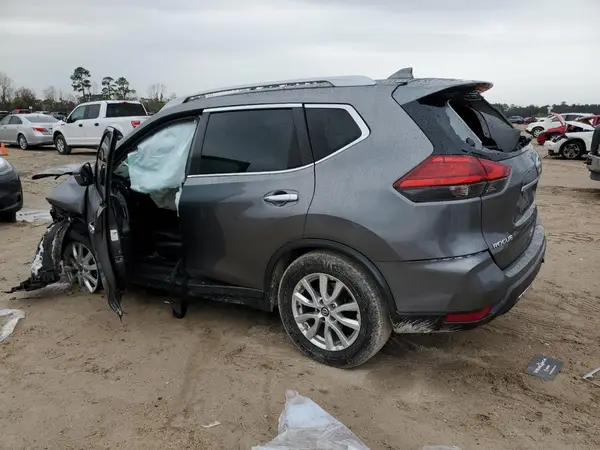 5N1AT2MT4HC857438 2017 NISSAN ROGUE - Image 2