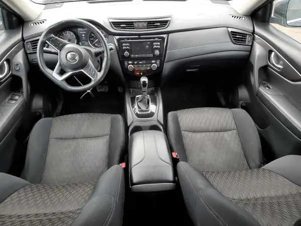 5N1AT2MT4HC858282 2017 NISSAN ROGUE - Image 8