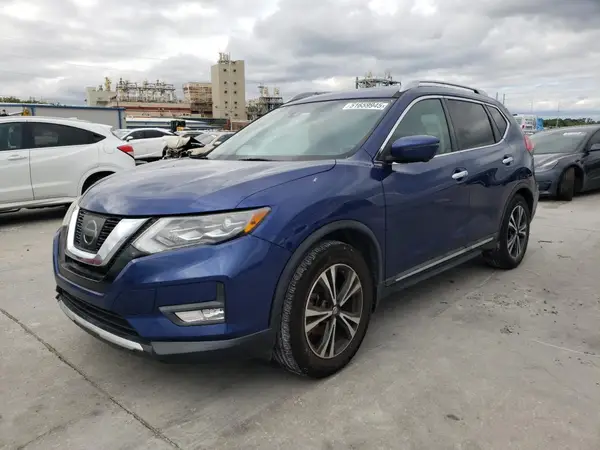 5N1AT2MT4HC859724 2017 NISSAN ROGUE - Image 1