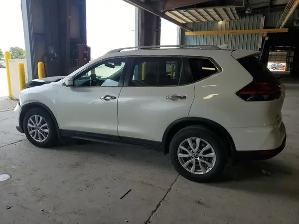 5N1AT2MT4HC860162 2017 NISSAN ROGUE - Image 2