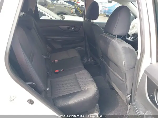 5N1AT2MT4HC862235 2017 NISSAN ROGUE - Image 8