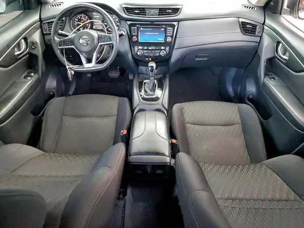 5N1AT2MT4HC867760 2017 NISSAN ROGUE - Image 8