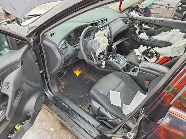 5N1AT2MT4HC896112 2017 NISSAN ROGUE - Image 8