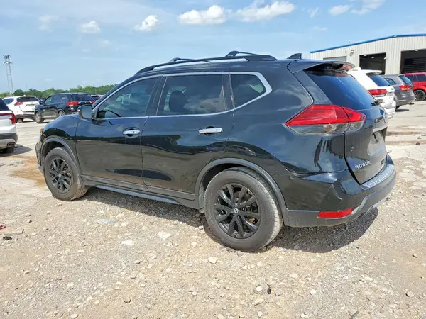 5N1AT2MT4HC896157 2017 NISSAN ROGUE - Image 2