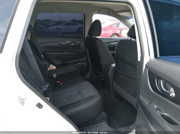 5N1AT2MT4JC703835 2018 NISSAN ROGUE - Image 8