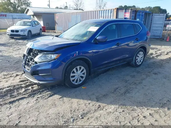 5N1AT2MT4JC705357 2018 NISSAN ROGUE - Image 2