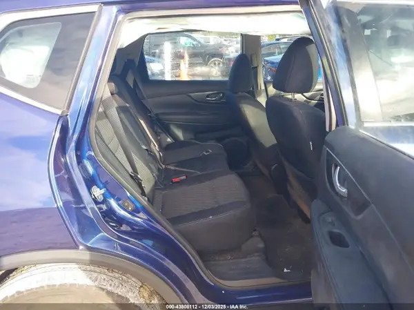 5N1AT2MT4JC705357 2018 NISSAN ROGUE - Image 8