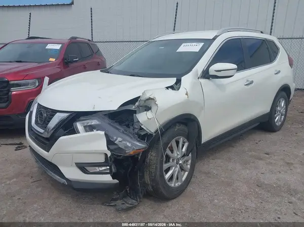 5N1AT2MT4JC706198 2018 NISSAN ROGUE - Image 2