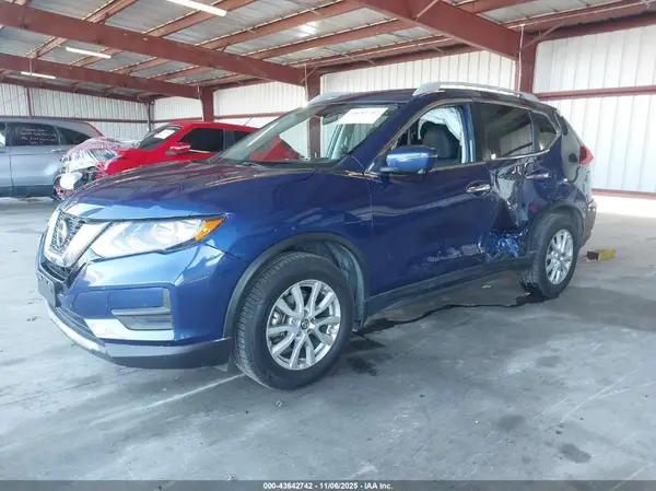 5N1AT2MT4JC706945 2018 NISSAN ROGUE - Image 2