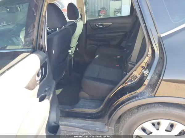5N1AT2MT4JC726192 2018 NISSAN ROGUE - Image 8