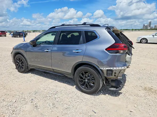 5N1AT2MT4JC731022 2018 NISSAN ROGUE - Image 2