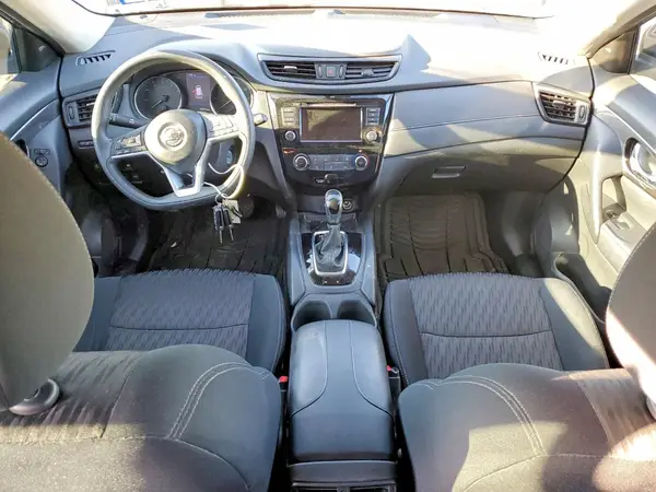 5N1AT2MT4JC732963 2018 NISSAN ROGUE - Image 8