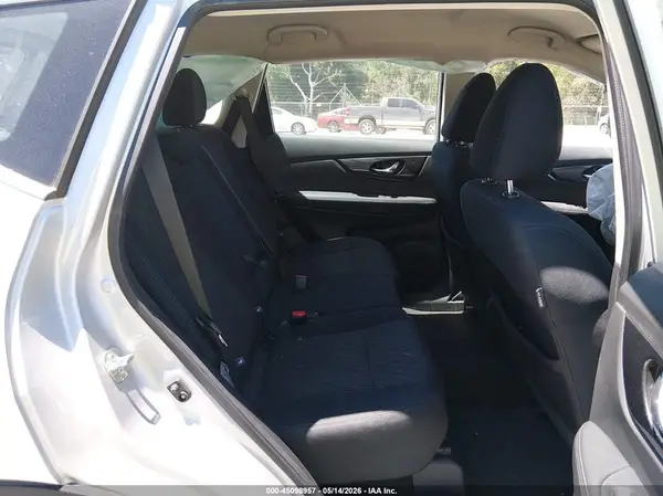 5N1AT2MT4JC733398 2018 NISSAN ROGUE - Image 8