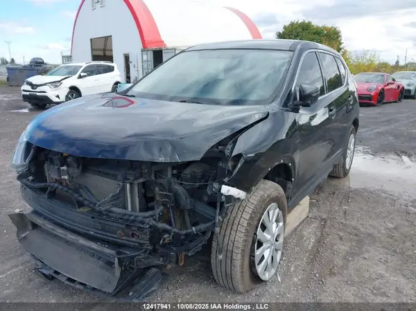 5N1AT2MT4JC735300 2018 NISSAN ROGUE - Image 2