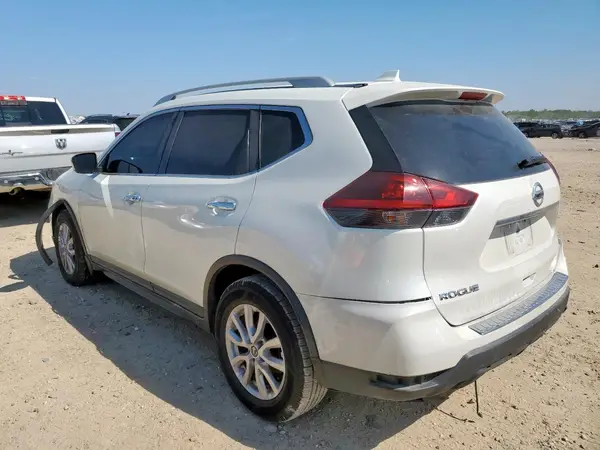 5N1AT2MT4JC743946 2018 NISSAN ROGUE - Image 2