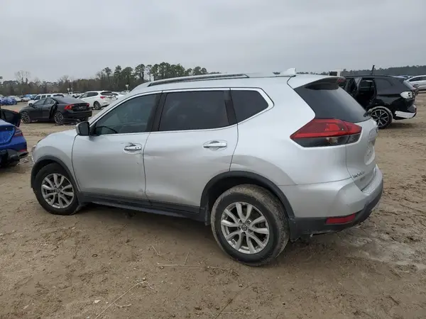 5N1AT2MT4JC744367 2018 NISSAN ROGUE - Image 2