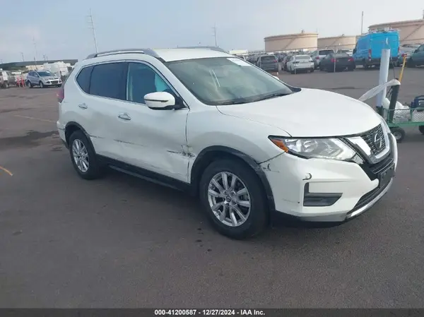 5N1AT2MT4JC746197 2018 NISSAN ROGUE - Image 1