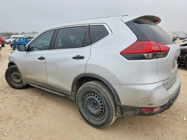 5N1AT2MT4JC754798 2018 NISSAN ROGUE - Image 2