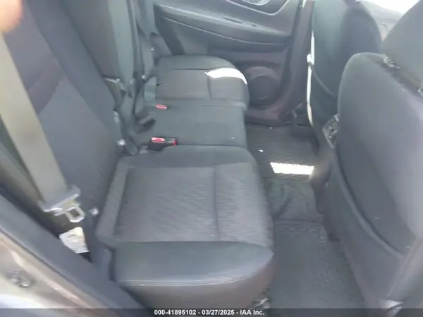 5N1AT2MT4JC754817 2018 NISSAN ROGUE - Image 8
