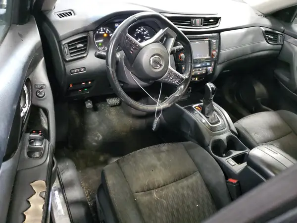 5N1AT2MT4JC758317 2018 NISSAN ROGUE - Image 8
