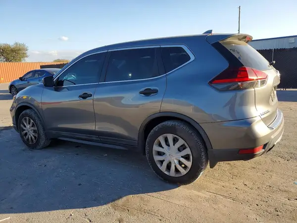 5N1AT2MT4JC769222 2018 NISSAN ROGUE - Image 2