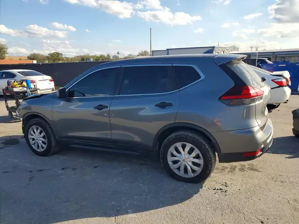 5N1AT2MT4JC770242 2018 NISSAN ROGUE - Image 2