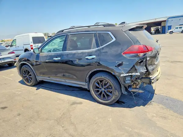 5N1AT2MT4JC771925 2018 NISSAN ROGUE - Image 2