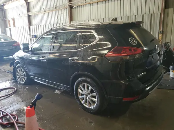 5N1AT2MT4JC775778 2018 NISSAN ROGUE - Image 2