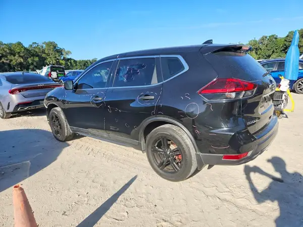 5N1AT2MT4JC777952 2018 NISSAN ROGUE - Image 2