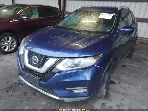 5N1AT2MT4JC778339 2018 NISSAN ROGUE - Image 2
