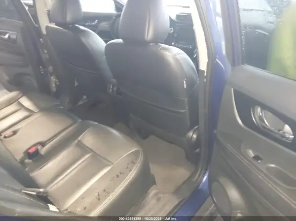5N1AT2MT4JC778339 2018 NISSAN ROGUE - Image 8