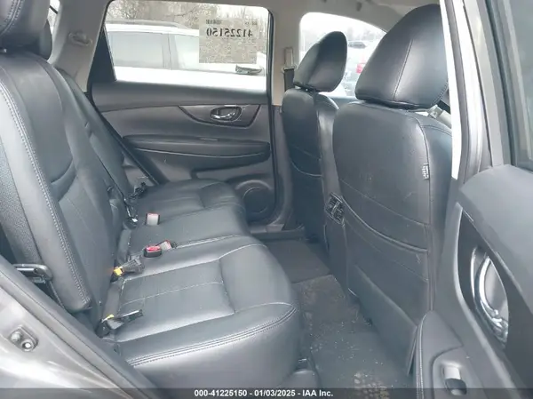 5N1AT2MT4JC780155 2018 NISSAN ROGUE - Image 8