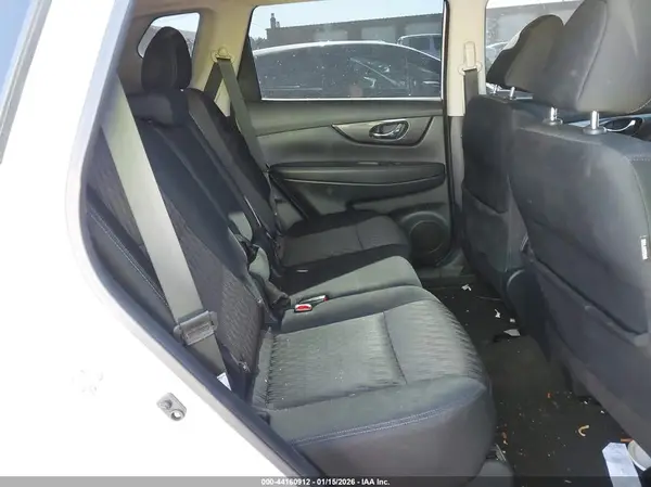 5N1AT2MT4JC785193 2018 NISSAN ROGUE - Image 8