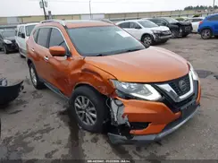 5N1AT2MT4JC790961 2018 NISSAN ROGUE