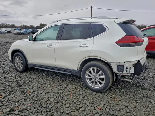 5N1AT2MT4JC798672 2018 NISSAN ROGUE - Image 2