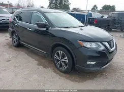 5N1AT2MT4JC807516 2018 NISSAN ROGUE