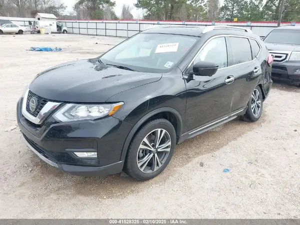 5N1AT2MT4JC807516 2018 NISSAN ROGUE - Image 2