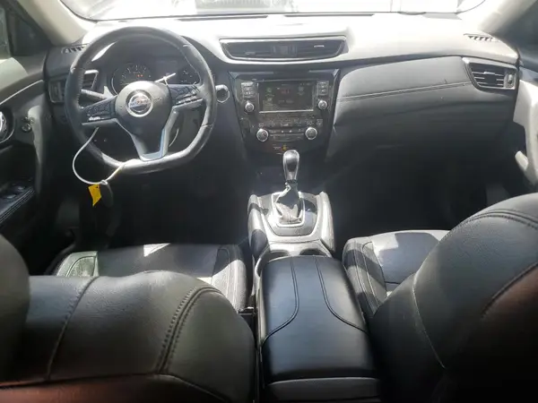 5N1AT2MT4JC807676 2018 NISSAN ROGUE - Image 8