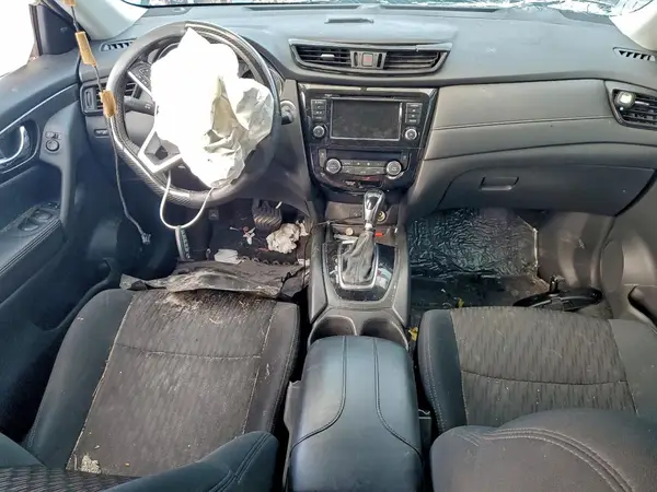 5N1AT2MT4JC810920 2018 NISSAN ROGUE - Image 8